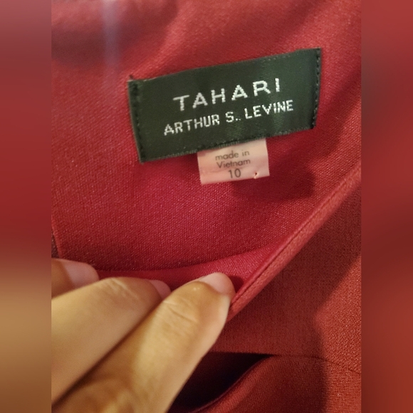 Tahari Wine Red Dress - Picture 6 of 11